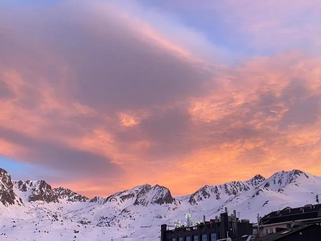  Hotel KATHMANDU - picture  : Sunset 