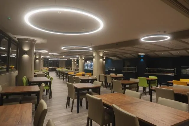  Hotel Panorama - picture  : Toilet,Restaurant/places to eat,Property 