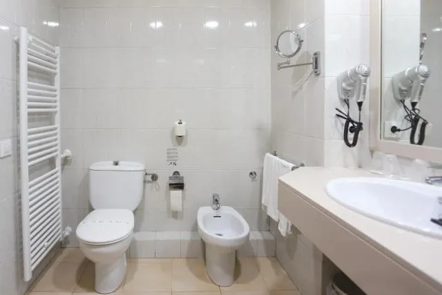  Hotel Panorama - picture  : Shower,Toilet,Bathroom,Bathroom,Bath,Property 