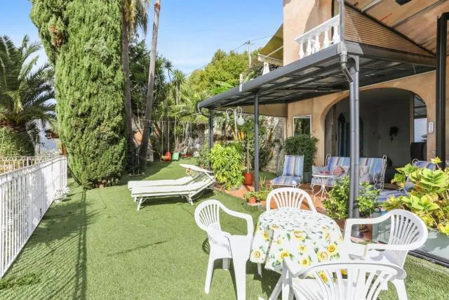  Studio avec vue sur la mer piscine interieure et terrasse a Menton a 4 km de la plage - photo  : Été,Jardin,Propriété 