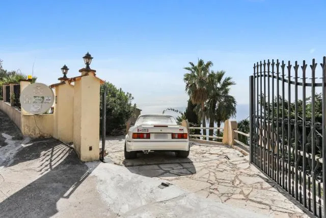 Studio avec vue sur la mer piscine interieure et terrasse a Menton a 4 km de la plage - photo  : Vue à vol d'oiseau,Été,Propriété 
