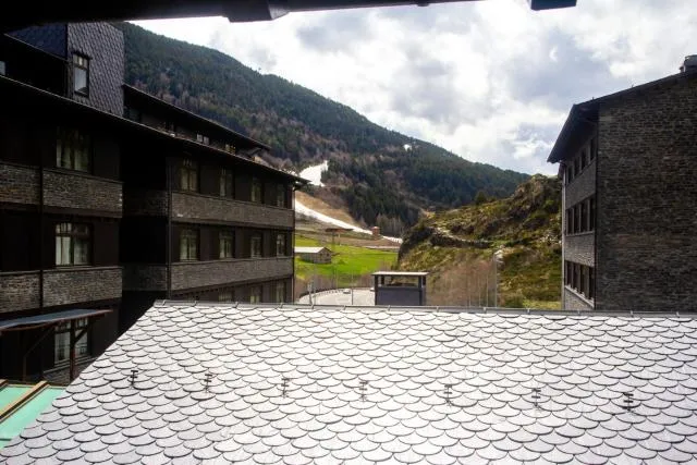  One bedroom appartement at El Tarter 10 m away from the slopes with furnished terrace and wifi - picture  : Mountain view 
