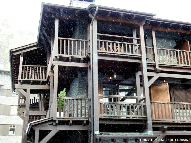  One bedroom appartement at El Tarter 10 m away from the slopes with furnished terrace and wifi - picture  : Property building,Property building,Property 