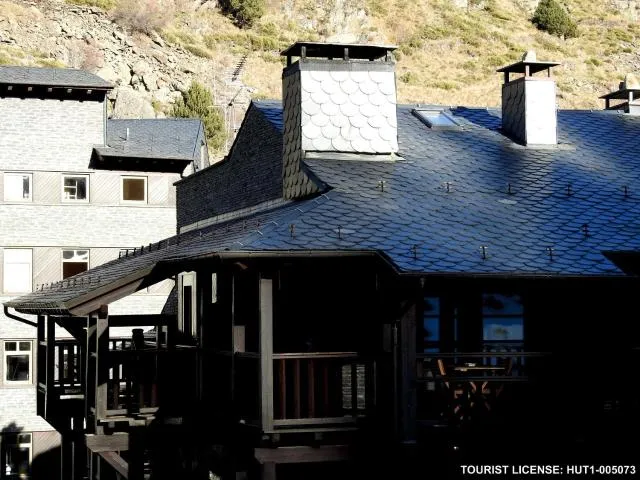  One bedroom appartement at El Tarter 10 m away from the slopes with furnished terrace and wifi - picture  : Property building,Property building,Summer,Property 