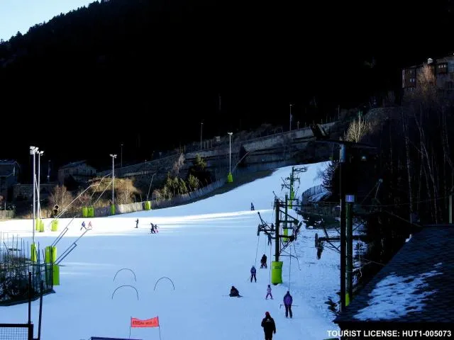  One bedroom appartement at El Tarter 10 m away from the slopes with furnished terrace and wifi - picture  : Shower,Bird's eye view,Property 