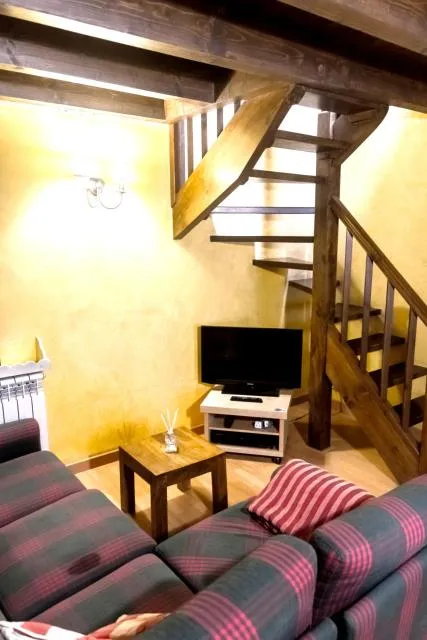  One bedroom appartement at El Tarter 10 m away from the slopes with furnished terrace and wifi - picture  : Seating area,TV/entertainment centre,Living room,Property 