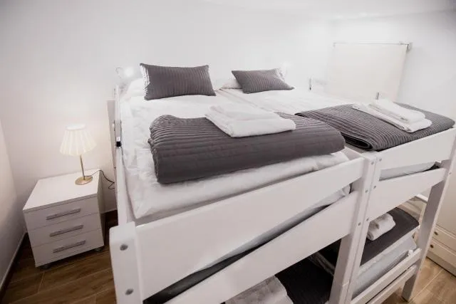  El Niu de Escaldes - picture  : Bed,bunk bed,Room 
