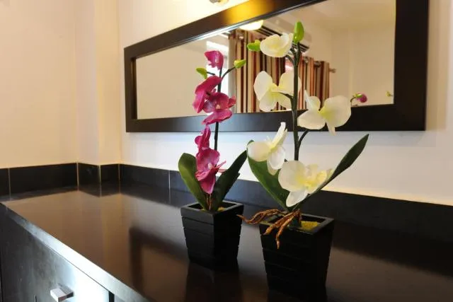  Inn Luanda - picture  : Restaurant/places to eat,Decorative detail,Property 