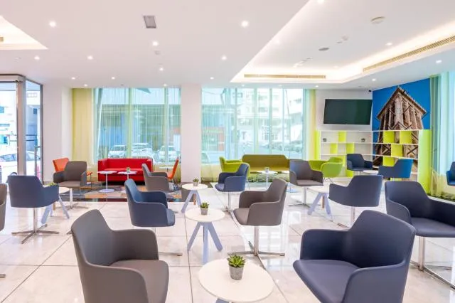  Gravity Hotel Abu Dhabi - picture  : Property building,Restaurant/places to eat,Property 