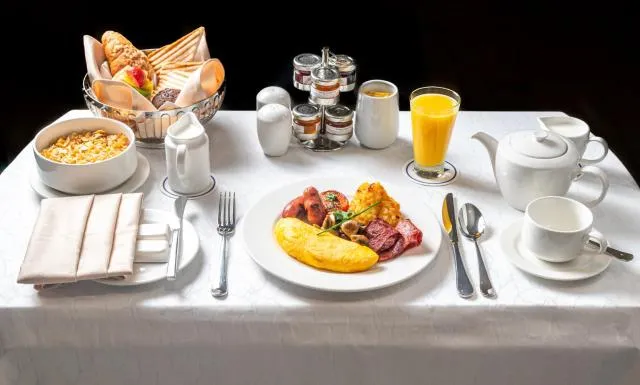  Gravity Hotel Abu Dhabi - picture  : Summer,Food and drinks,Food,Breakfast,Continental breakfast,Property 