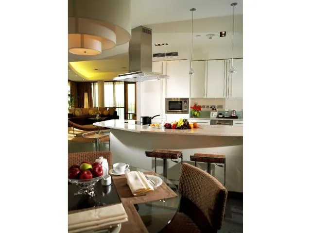  Burjuman Arjaan by Rotana - Dubai - picture  : Toilet,Kitchen or kitchenette,Property 