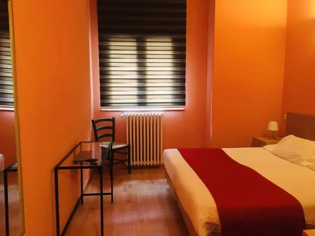  Hotel Roc de St Miquel & Apartment - picture  : Bed,Bedroom,Property 