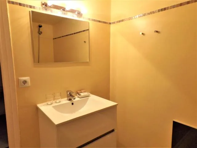  Hotel Roc de St Miquel & Apartment - picture  : Bathroom,Summer,Bathroom,Property 