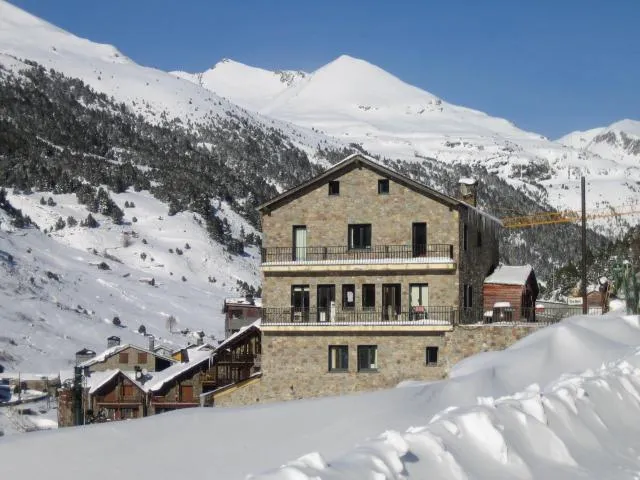  Hotel Roc de St Miquel & Apartment - picture  : Shower,Property building,Property building,Property 