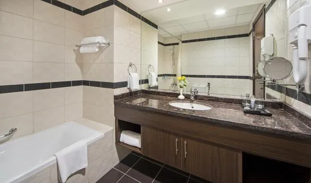  Abidos Hotel Apartment Dubai Land - picture  : Bathroom,Bathroom,Property 