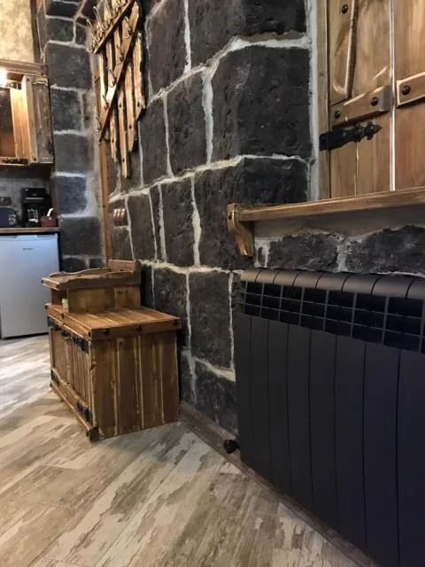  Old Gyumri Guest House / Հին Գյումրի հյուրատուն - picture  : Bathroom,Seating area,Property 