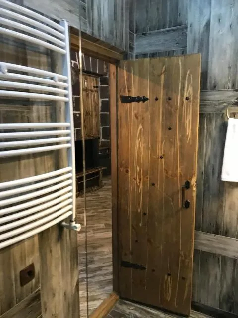  Old Gyumri Guest House / Հին Գյումրի հյուրատուն - picture  : Bathroom,Bathroom,Property 