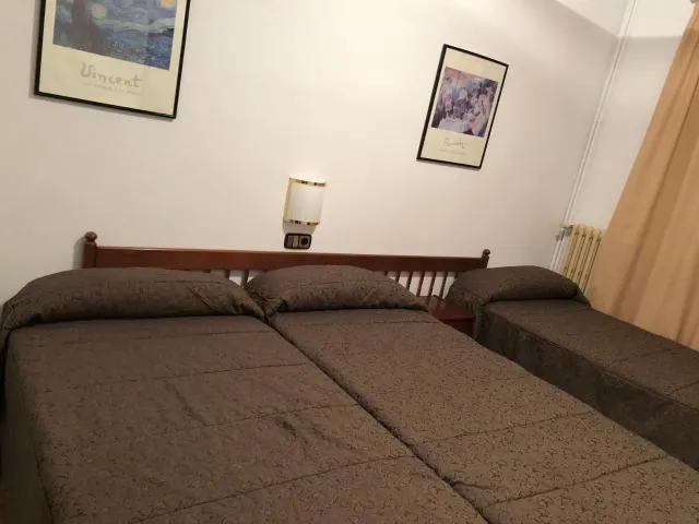  Hotel Refugi dels Isards - picture  : Seating area,Bed,Summer,Property 