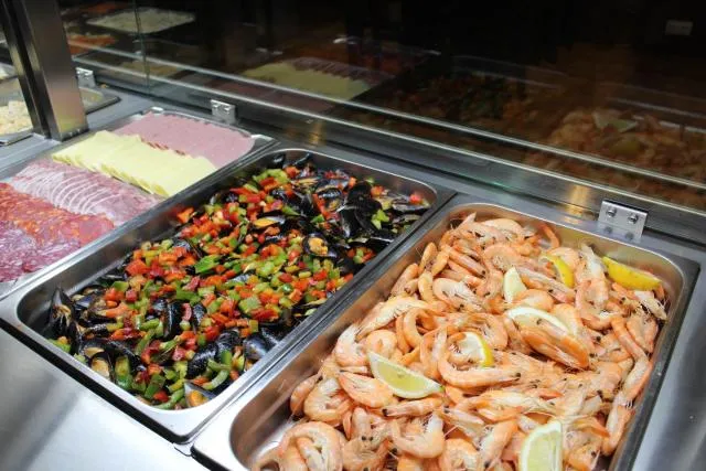  Hotel Avanti - picture  : Lunch,Dinner,Property 