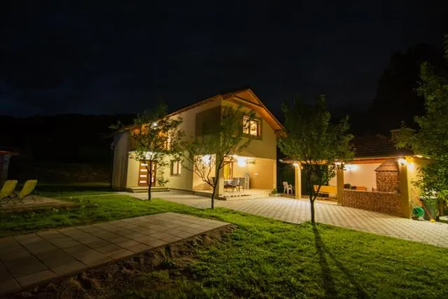  Holiday Home Faruk - picture  : Property building 