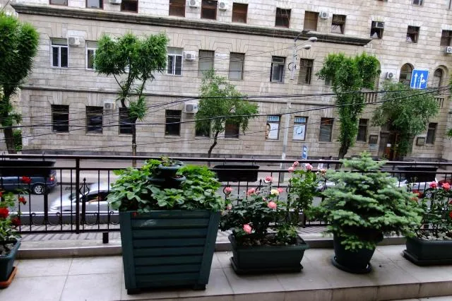  Yerevan center apartment 5A - picture  : Property building,Balcony/Terrace,Property 