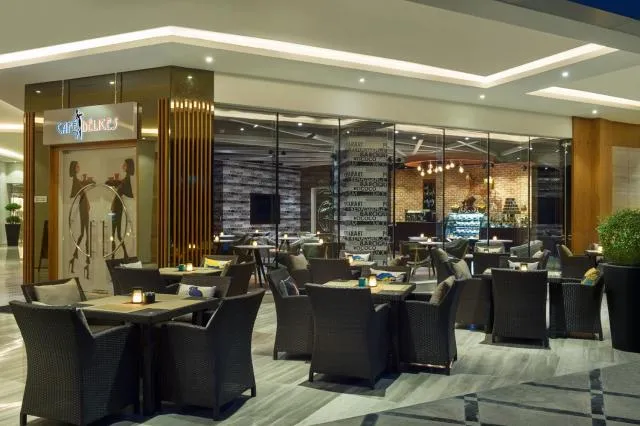  Gulf Court Hotel Business Bay - picture  : Toilet,Restaurant/places to eat,Summer,Property 