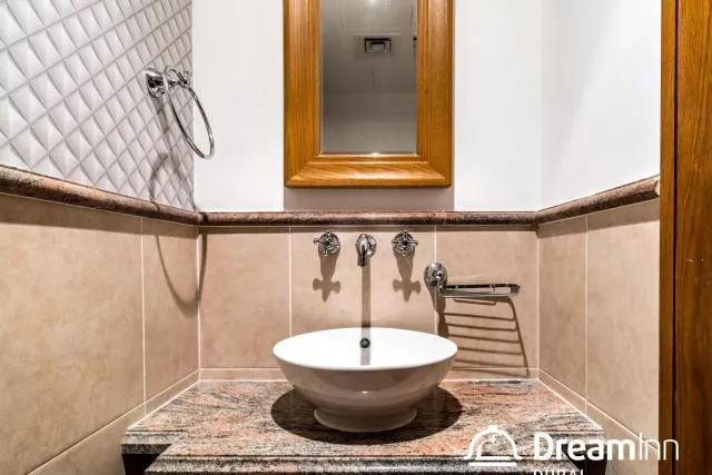  Dream Inn Apartments - Arabian Old Town - picture  : Bathroom,Bathroom,Property 