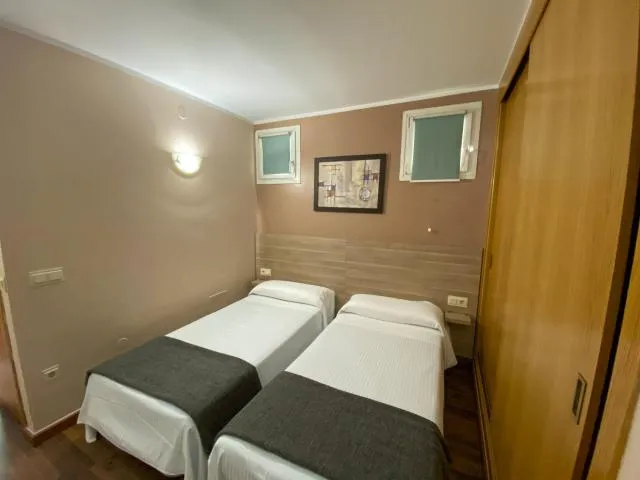  Somriu Hotel Vall Ski - picture  : Bed,Bedroom,Property 