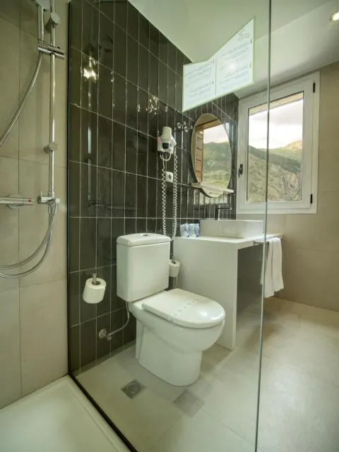  Hotel Roc Meler - picture  : Bathroom,Bathroom,Property 