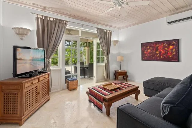  Seabreeze Supernova - picture  : Seating area,TV/entertainment centre,Living room,Property 