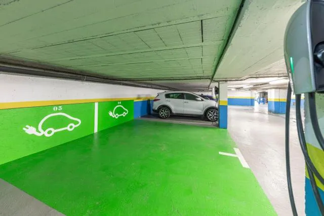  Hotel Princesa Parc - picture  : Parking,Property 