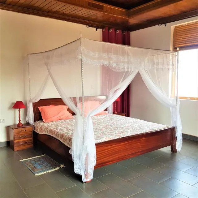  Maison de Passage - Isaro Passage House - Vacation Rental In Kigali - photo  : Lit 