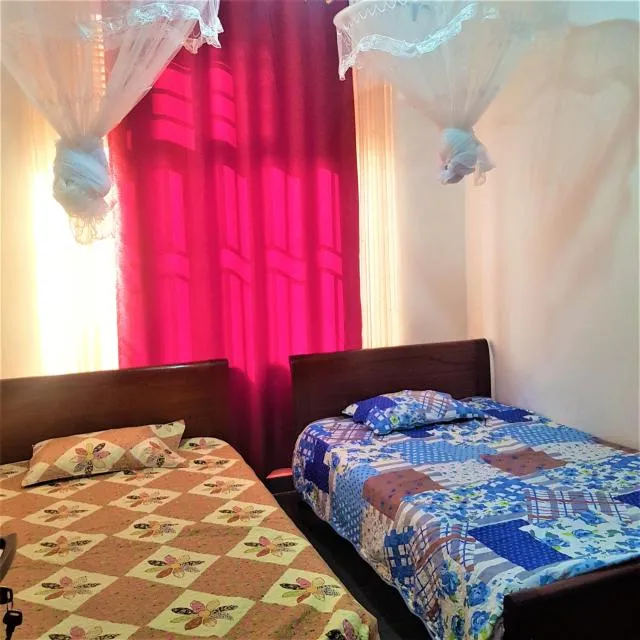  Maison de Passage - Isaro Passage House - Vacation Rental In Kigali - photo  : Lit 