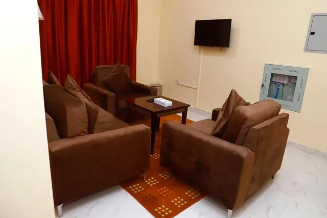  Onyx Hotel Apartments - picture  : Seating area,TV/entertainment centre 