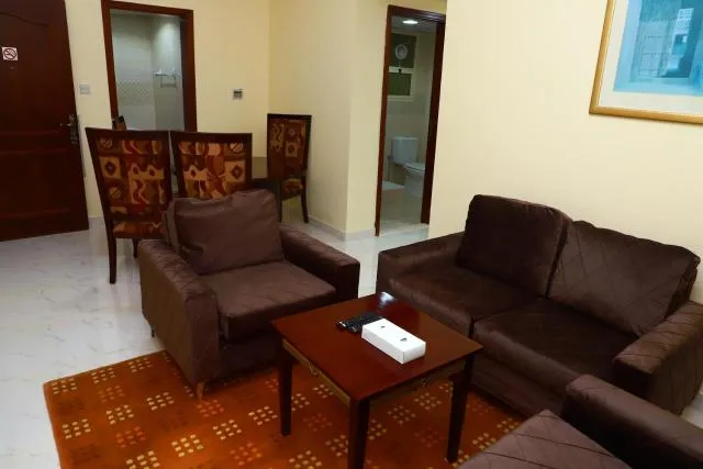  Onyx Hotel Apartments - picture  : Seating area 