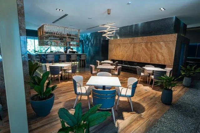  Messier 53 Hotel Yerevan - picture  : Toilet,Patio,Restaurant/places to eat,Lounge or bar,Property 