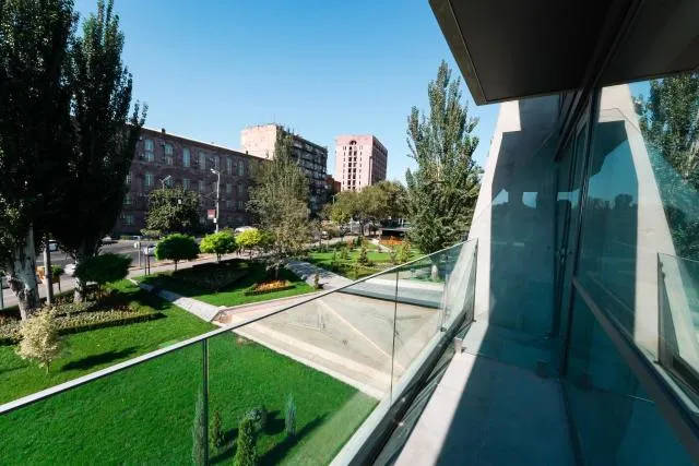  Messier 53 Hotel Yerevan - picture  : Balcony/Terrace,Garden view,Property 