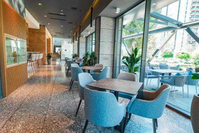  Messier 53 Hotel Yerevan - picture  : Patio,Restaurant/places to eat,Lounge or bar,Property 