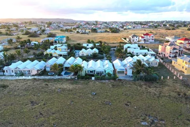  The Gem is located a few minutes walk to the gorgeous Bottom Bay Beach - picture  : Bird's eye view,Aqua park,Other,Property 