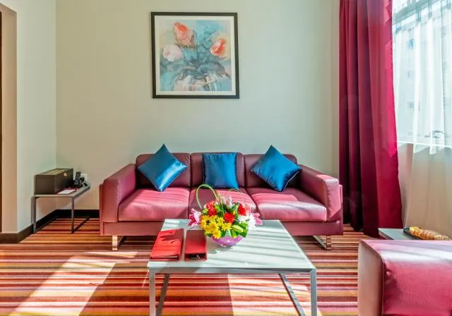  Gravity Hotel Abu Dhabi - picture  : Seating area,Living room,Property 