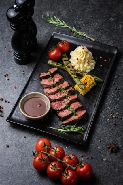  Messier 53 Hotel Yerevan - picture  : Restaurant/places to eat,Food,Food,Property 