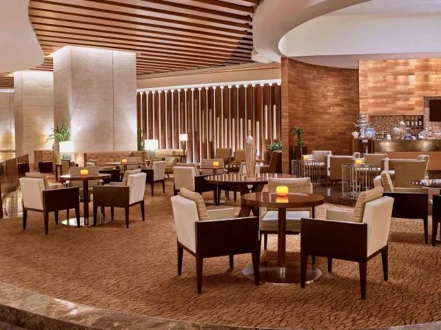  Swissôtel Al Ghurair Dubai - picture  : Toilet,Restaurant/places to eat,Dining area,On site,Property 