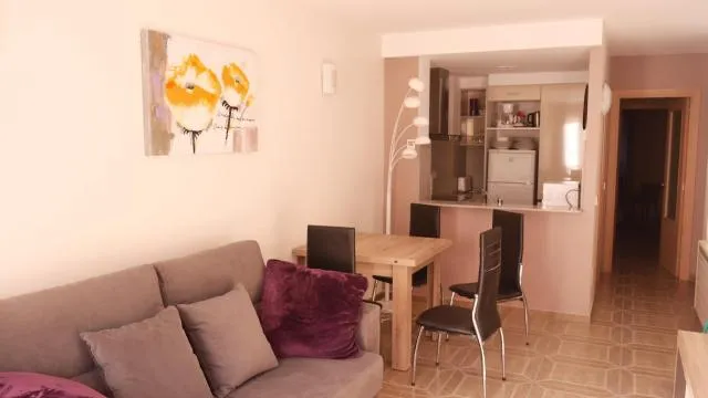  Tarter Parc - picture  : Kitchen/kitchenette,Seating area,Dining area 