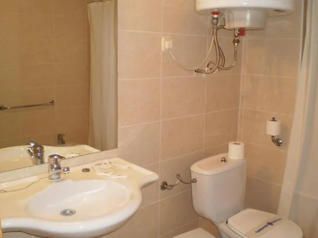  Apartaments Crest Pas - picture  : Bathroom,Bathroom,Property 