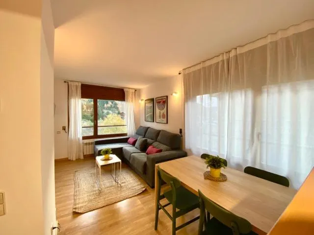  PROBER_SOL TARTER - picture  : Seating area,Dining area,Living room,Dining area,Property 