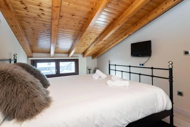  Apartamentos Vaquers 3000 - picture  : Bed,Bedroom,Property 