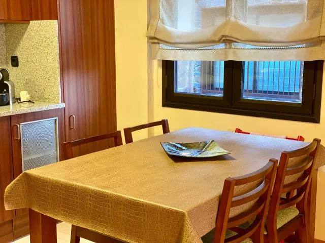  PROBER_SISCARO - picture  : Dining area,Bed,Dining area,kitchen,Property 