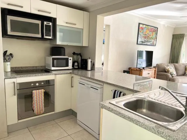  Rockley Golf 810 is a 2 bedroom, 2 Bathroom 1st floor Apartment with pool - picture  : Kitchen/kitchenette,Kitchen or kitchenette,Property 