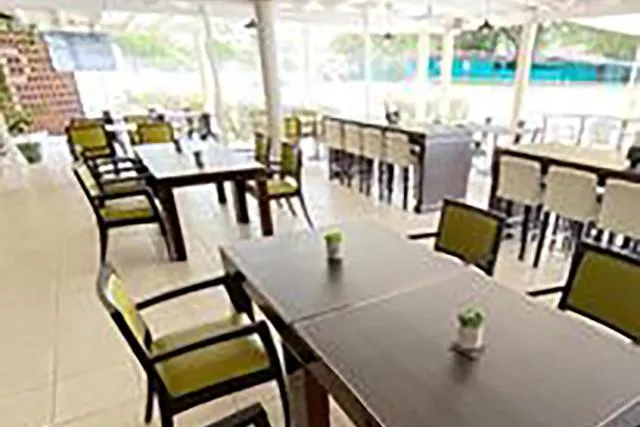  Rockley Golf 810 is a 2 bedroom, 2 Bathroom 1st floor Apartment with pool - picture  : Toilet,Area and facilities,Property 