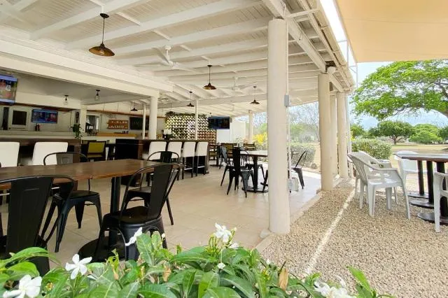  Rockley Golf 810 is a 2 bedroom, 2 Bathroom 1st floor Apartment with pool - picture  : Toilet,Aqua park,Other,Property 